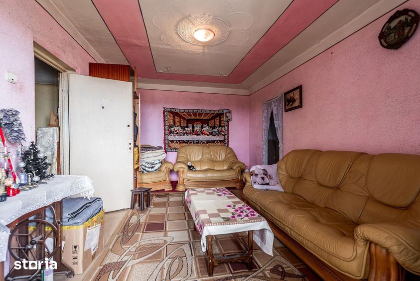 Apartament cu 4 camere în Micălaca
