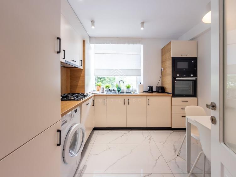 Apartament cu 3 camere decomandat în Ultracentral