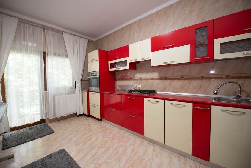 Apartament cu 3 camere decomandat, mobilat în Grivița