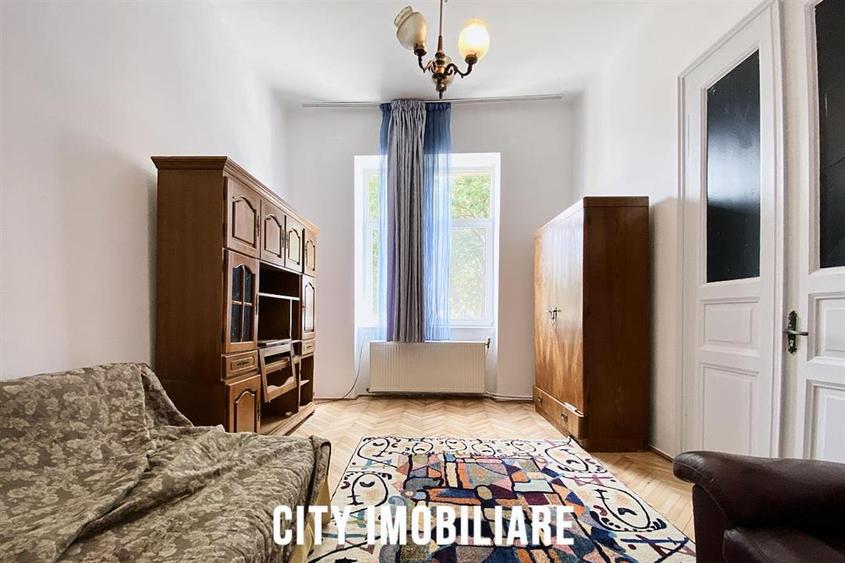 Apartament cu 4 camere circular, mobilat în Gruia