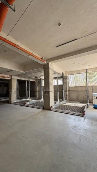 Apartament cu 3 camere decomandat, mobilat în Faleza Nord