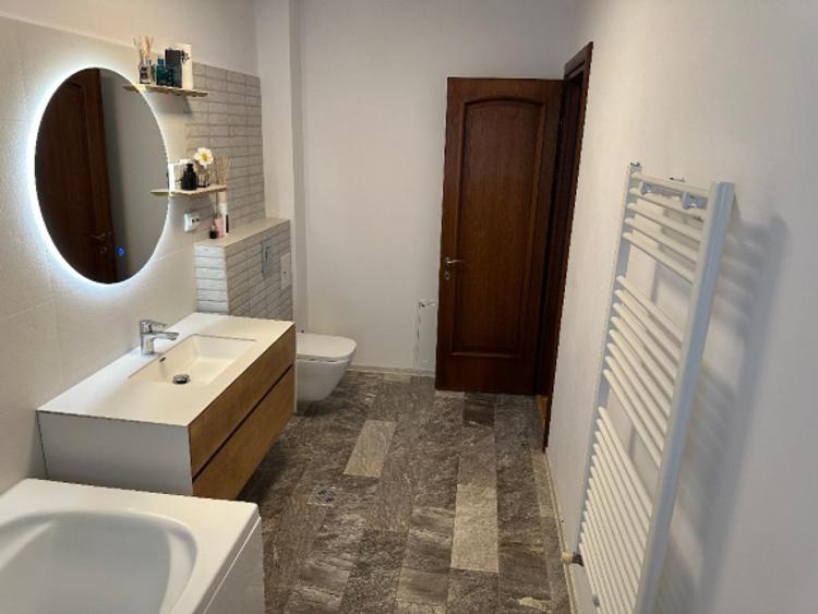 Casă individuală cu 5 camere cu Teren 700 Mp în Ștefăneștii Noi
