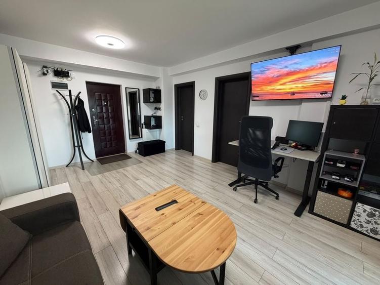 Apartament cu 2 camere semidecomandat în Chiajna
