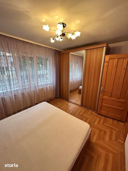 Apartament cu 3 camere semidecomandat, mobilat în Orizont