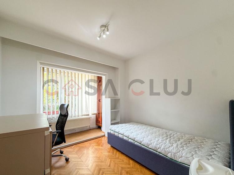 Apartament cu 4 camere decomandat, mobilat în Zorilor