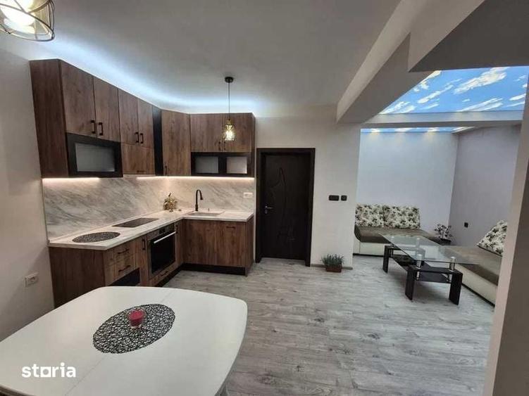 Apartament cu 3 camere în Traian