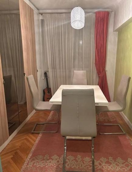 Apartament cu 3 camere decomandat, mobilat în Tineretului