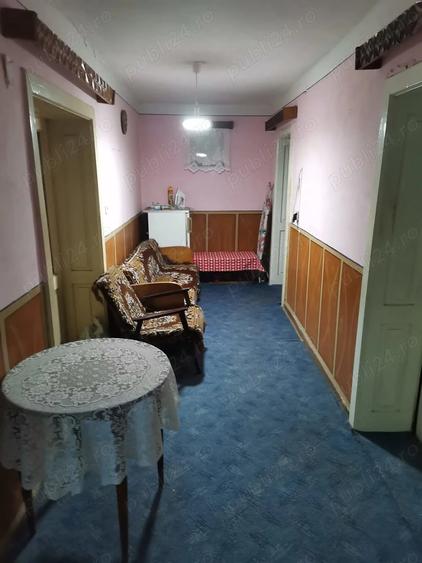 Casă cu 3 camere cu Teren 2000 Mp în Central
