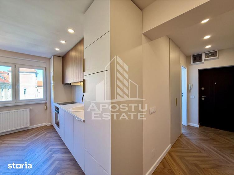 Apartament cu 3 camere, mobilat în Ultracentral