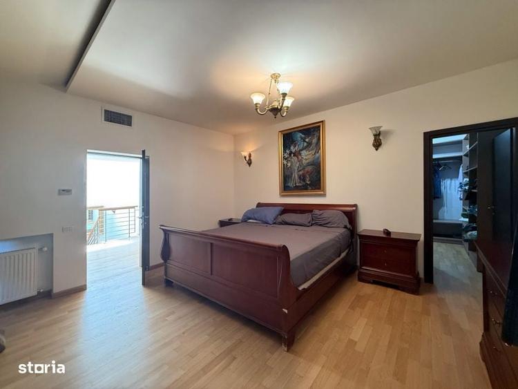 Casă cu 4 camere în Est