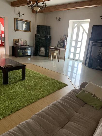 Casă cu 2 camere cu Teren 1800 Mp în Cricău