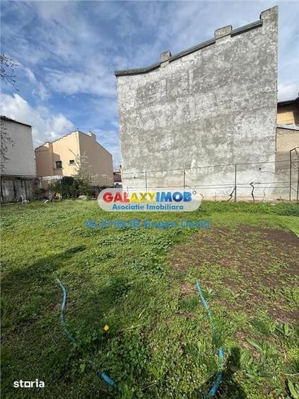Teren de 900 mp, în Gara de Nord