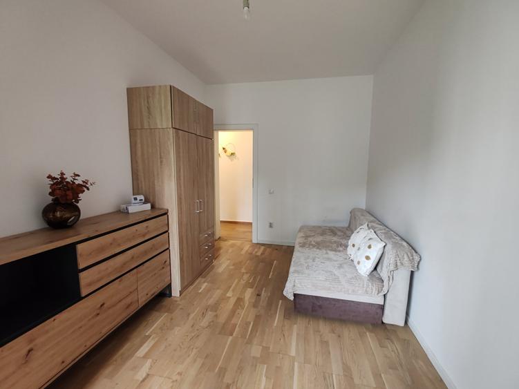 Apartament 2 camere liber la vanzare zona Centrul Civic - 3