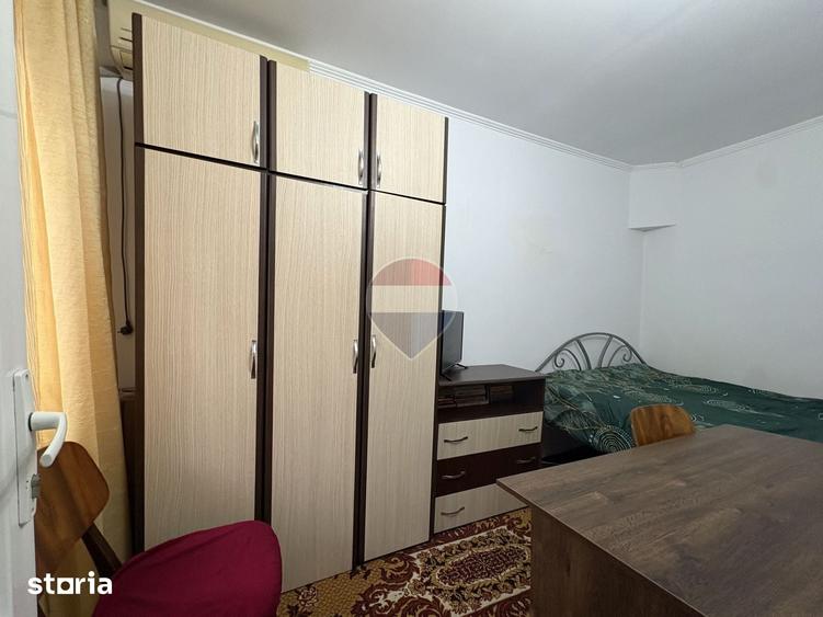 Casă cu 2 camere cu Teren 10 Mp în Central