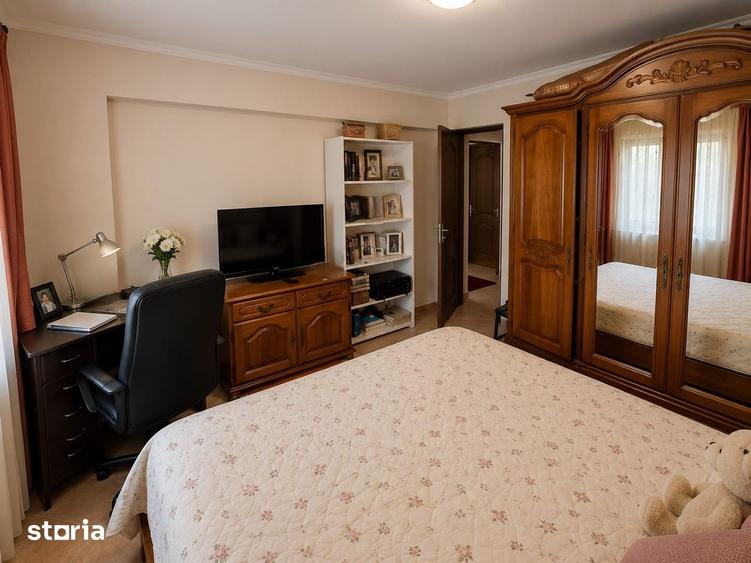 Apartament cu 4 camere decomandat în Ultracentral