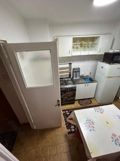Apartament cu 3 camere semidecomandat în Fălticeni