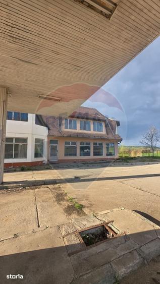 Spațiu comercial, de 400 mp, în Ațel