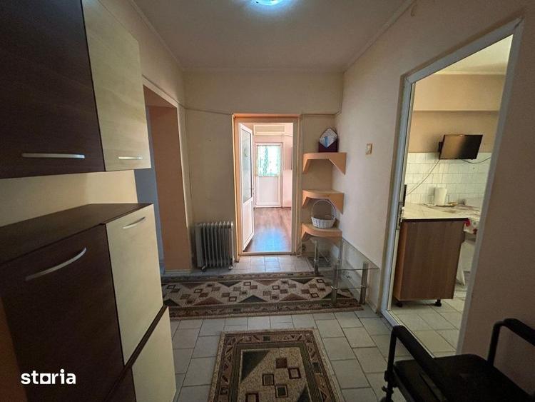 Apartament cu 3 camere, mobilat în Viziru 3