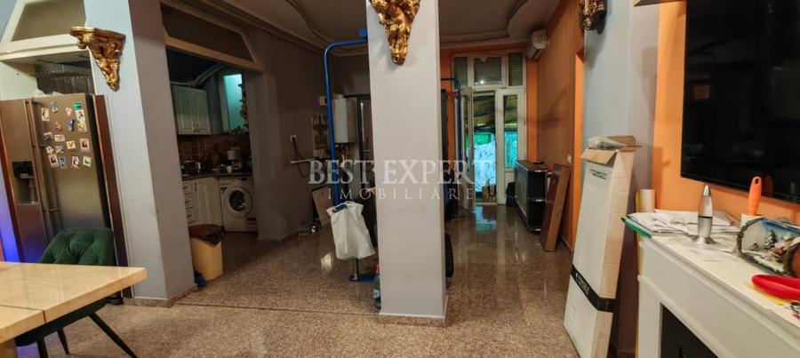 Apartament cu 5 camere decomandat, mobilat în Cișmigiu