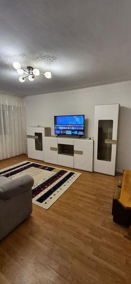 Inchiriez apartament 2 camere,decomandat , Inel 2, scoala 39 Mobilat si utilat, curat si spatios - 2