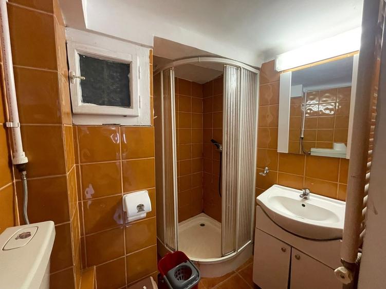 Apartament 2 camere semidecomandat, 40 mp, zona Romană/Victoriei V21 - 9