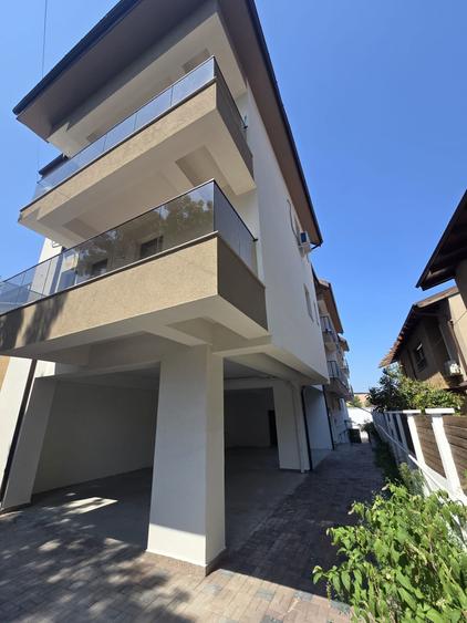 Apartament cu 2 camere semidecomandat în Dămăroaia