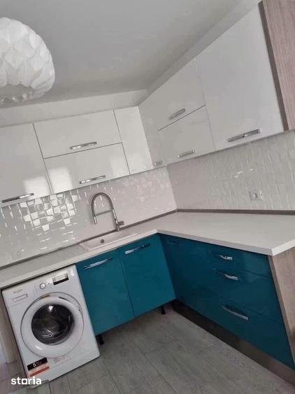 Casă cu 7 camere cu Teren 1500 Mp în Central