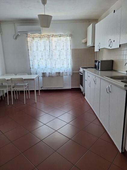 Apartament cu 2 camere decomandat în Sebastian