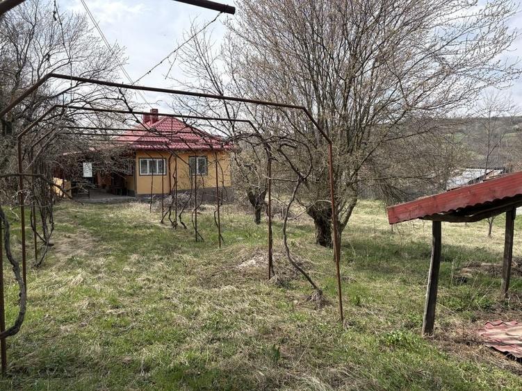 Casă cu 3 camere în Greci