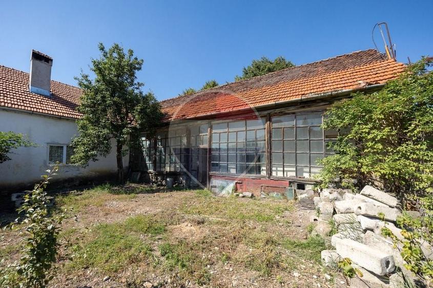 Casa cu potențial rar în Săcele: 2 corpuri și teren de 1.048 mp - 22