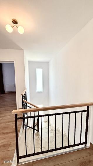 Casă cu 4 camere în Ulmi