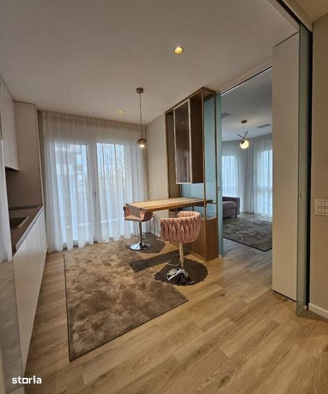 Apartament cu 2 camere decomandat în Central