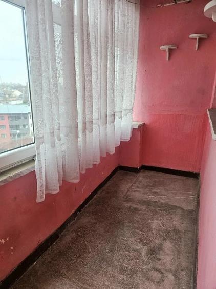 Apartament 3 camere, decomandat, Valea Rosie - 8