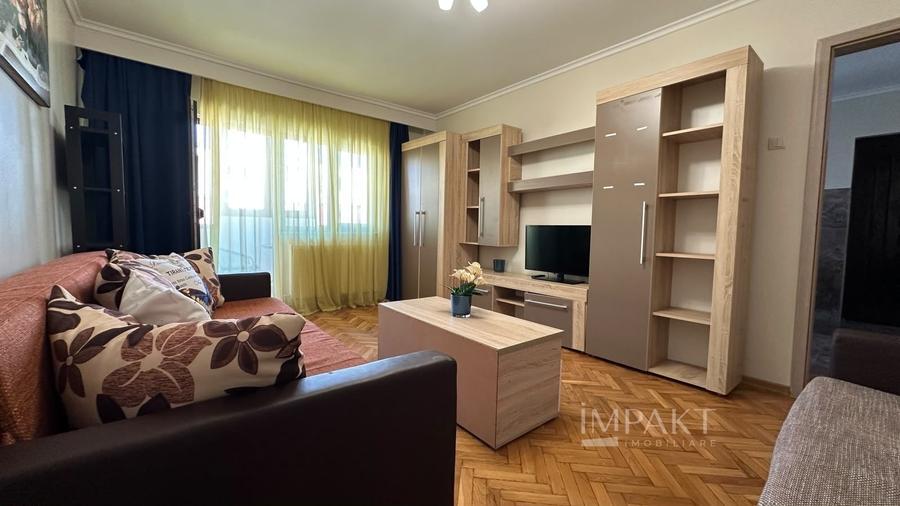 Apartament cu 3 camere decomandat, mobilat în Zorilor