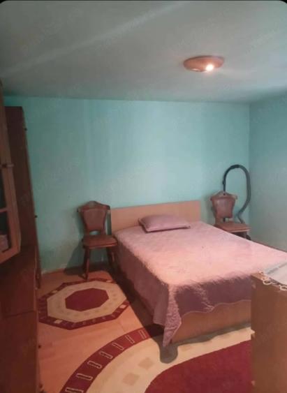 Casă cu 2 camere cu Teren 1087 Mp în Cârcea