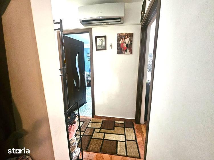 Apartament cu 3 camere decomandat în Aviației