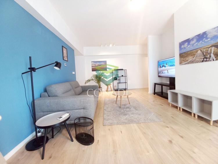 Apartament cu 3 camere semidecomandat în Aviației