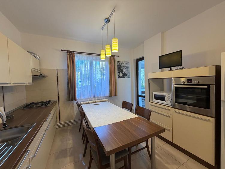 Apartament 4 camere - 2 bai - 3 balcoane - garaj - Hipodrom - str Rahovei - 13