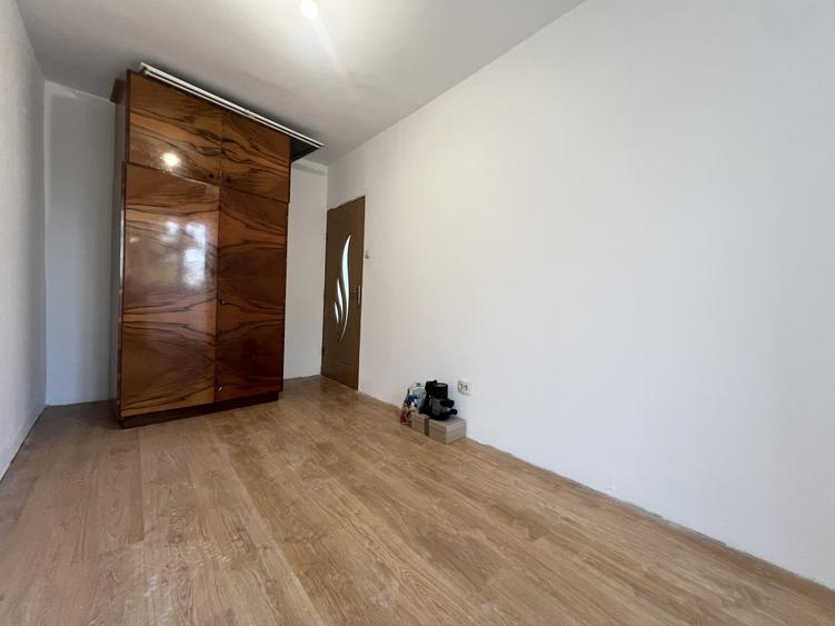 Apartament 3 camere, etaj 3, 51 mp utili, centrala proprie -zona Dacia - 6
