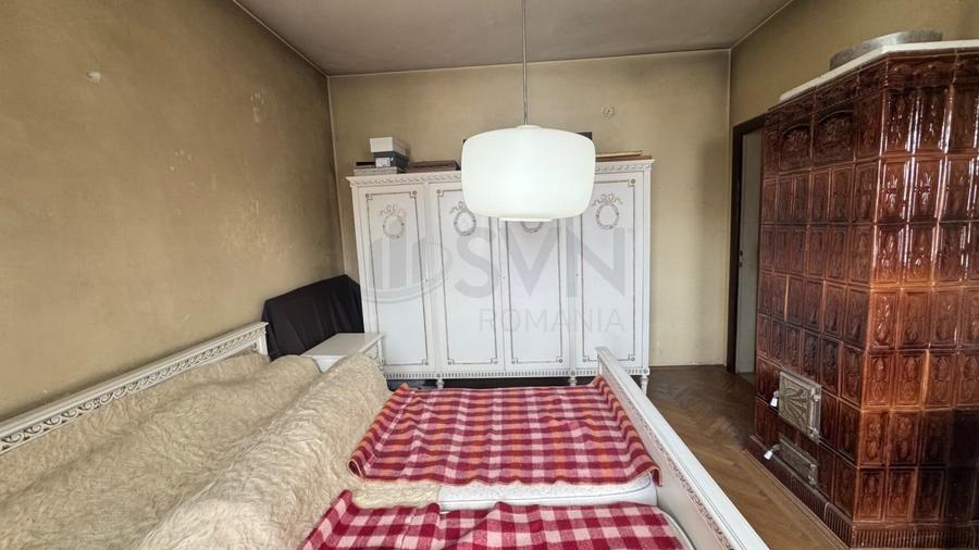Apartament cu 3 camere decomandat în Calea Victoriei