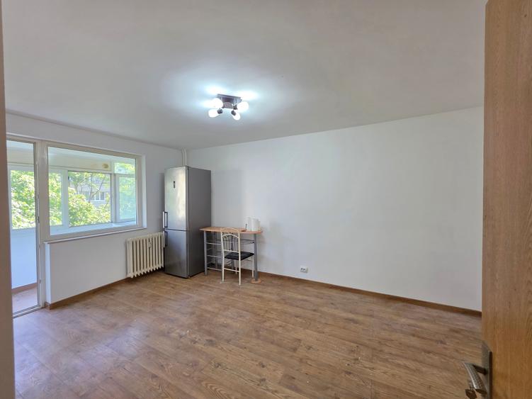 Apartament cu 2 camere decomandat în Colentina