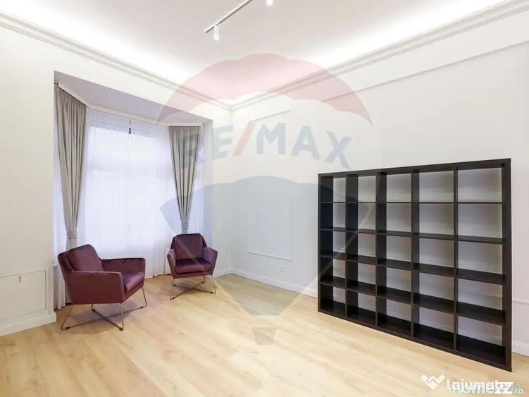 Apartament cu 5 camere decomandat în Ultracentral