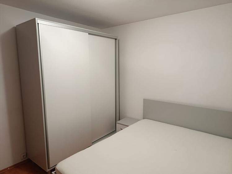 Apartament cu 2 camere semidecomandat în Lăpuș