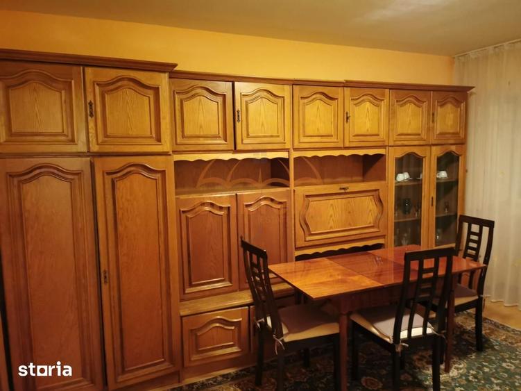 Apartament cu 3 camere în Între Lacuri