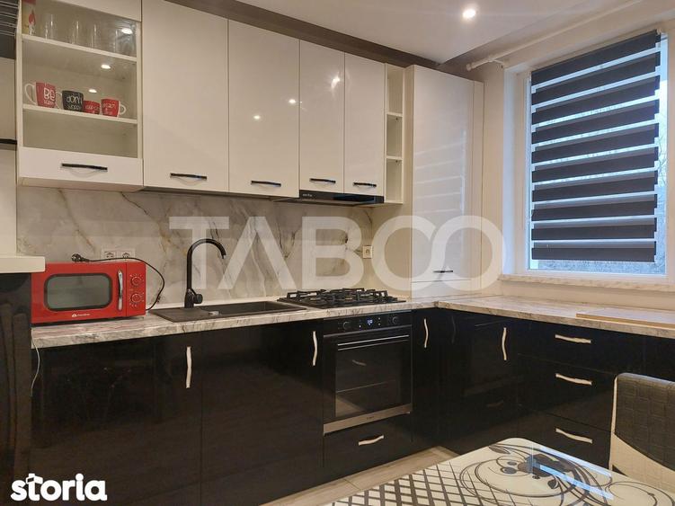 Apartament cu 2 camere decomandat, mobilat în Central