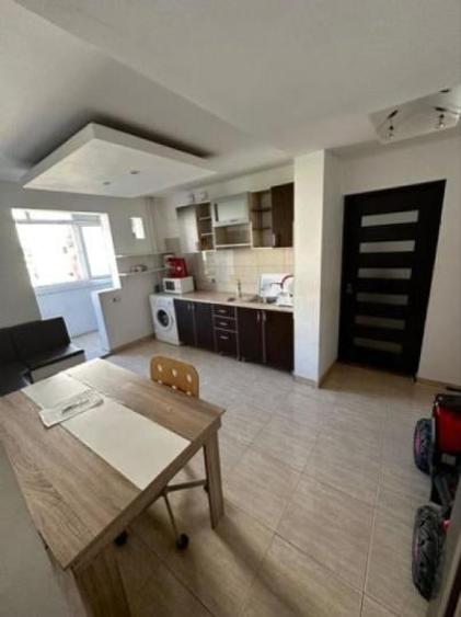 91900euro -2camere -53mp- Sebastian - bloc 1983 - 1