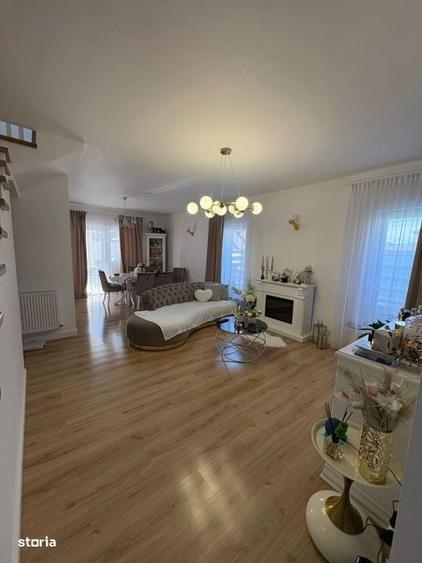 Casă cu 4 camere cu Teren 520 Mp în Mocira