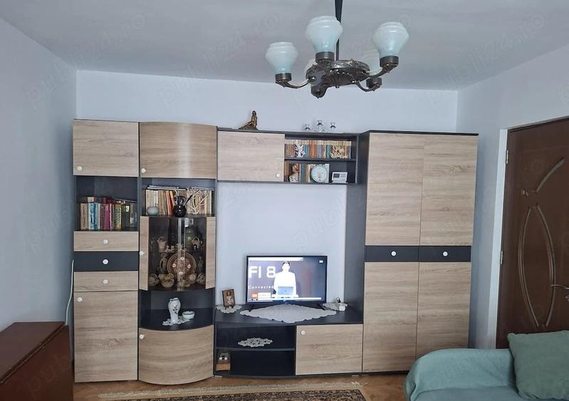 Apartament cu 2 camere semidecomandat, mobilat în Tomis Nord