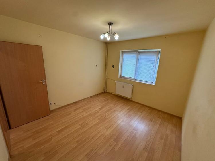 Apartament cu 2 camere semidecomandat în Nord
