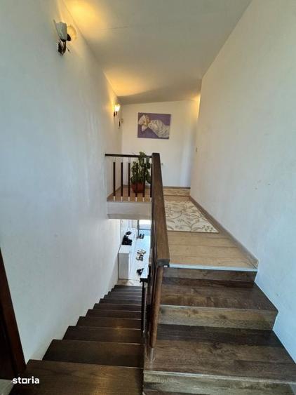 Casă cu 4 camere în Dănești